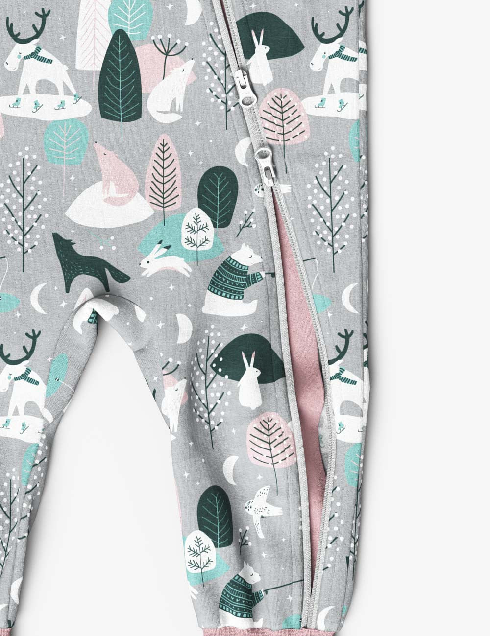 Breden – Baby-Schlafoverall | FREDA – Winter Animals