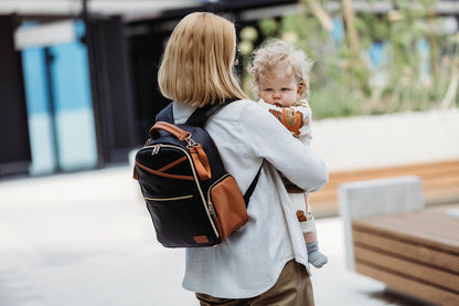 Ally Scandic - Wickelrucksack | Black Coffee - Panda Pals