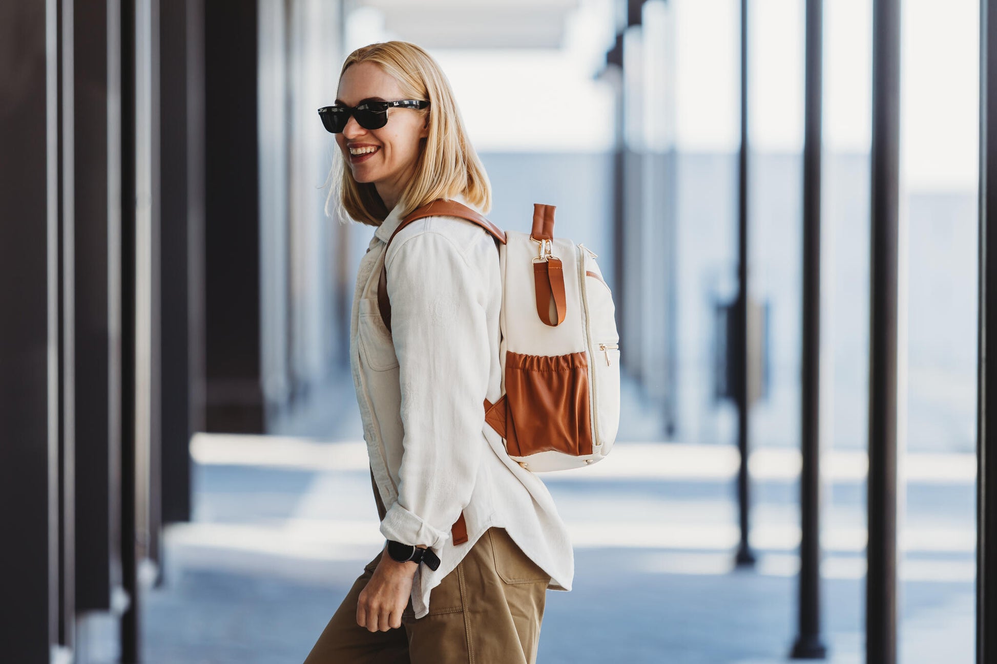 Ally Scandic - Wickelrucksack | Cappuccino - Panda Pals