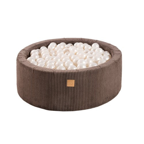 Round Ball Pit With 200 White Balls, 90x30cm - Aesthetic Brown